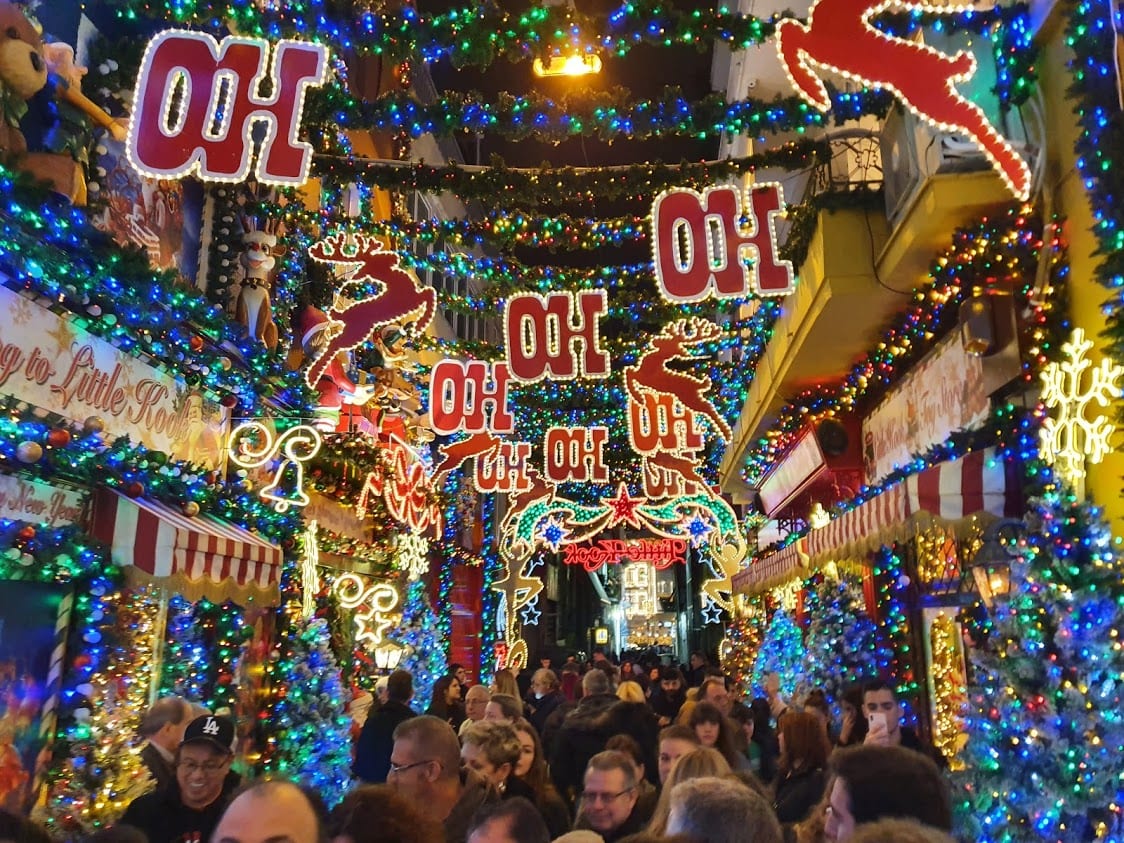 БОЖИЌЕН МАРКЕТ